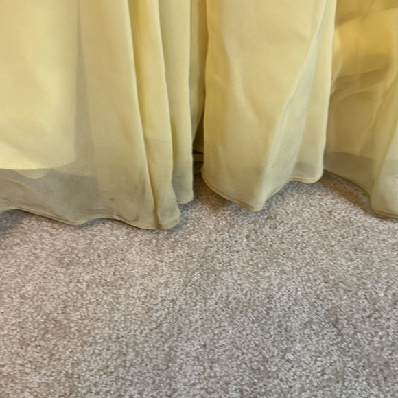 Azazie Amalfi in daffodil custom size (size2-4) - Picture 4 of 5